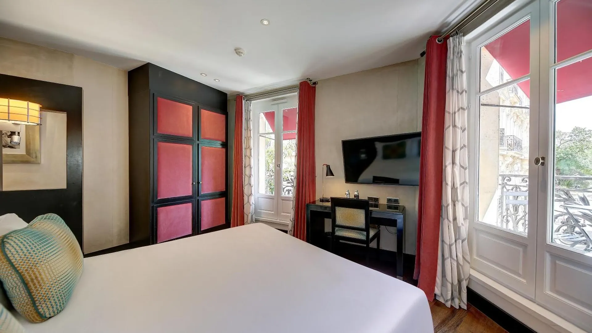 Chalgrin Boutique Hotel Paris 4*,
