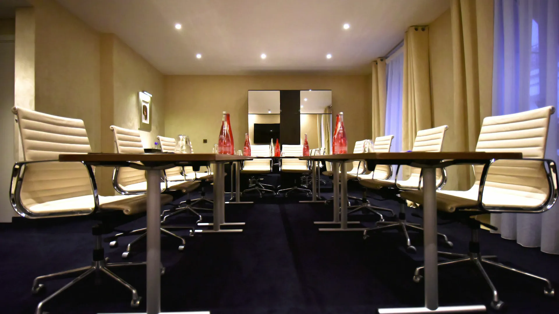 Chalgrin Boutique Hotel Paris 4*,